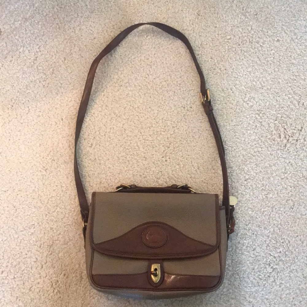 Dooney & Bourke tan leather purse